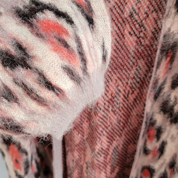 Anthropologie Zoey Leopard Cardigan size MP - Picture 13 of 15